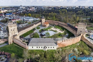 Маршрут дипломатичний. Саміт по-середньовічному