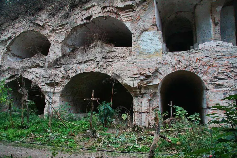 хрести тараканівський форт