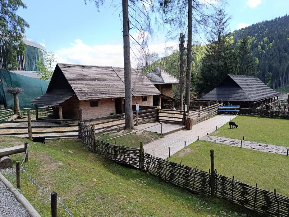Етно парк Гуцул Ленд, Буковель
