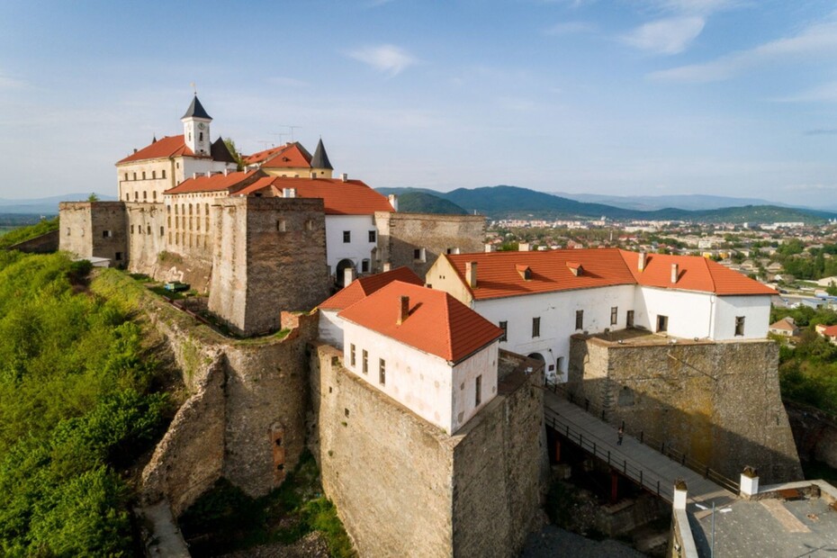 Топ-7 цікавінок Мукачево для самостійних туристів