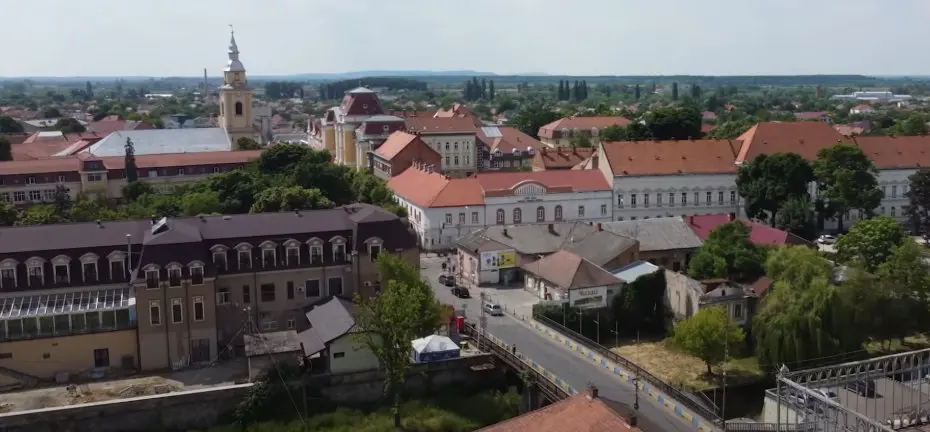Графський двір, Берегове