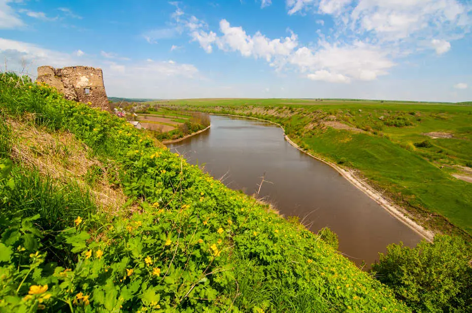 Замки Хмельниччини: Жванецький замок