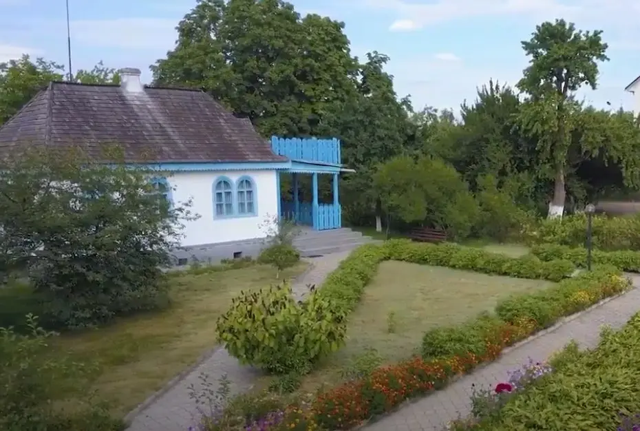 Музей Л.Українки фото 2