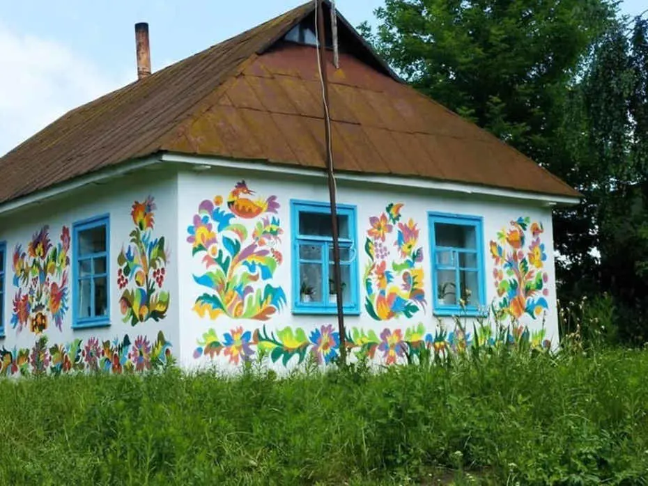 Самчиківський розпис на стіні домівки