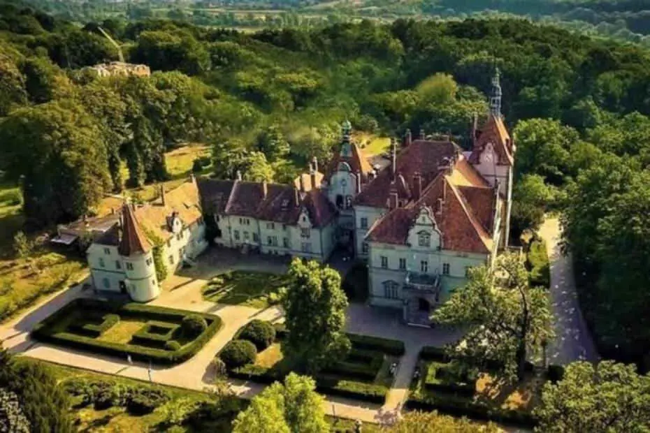 Палац Шенборнів