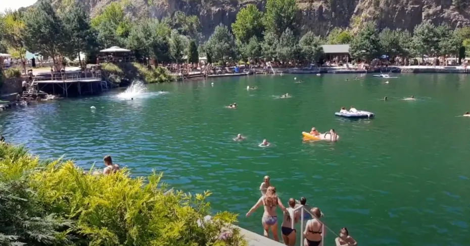 Курорти з термальними джерелами в Карпатах, Виноградiв